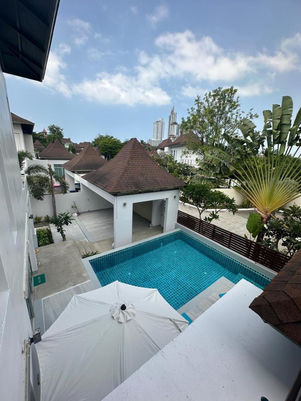 Holiday Pool Villa Наджомтьєн Екстер'єр фото